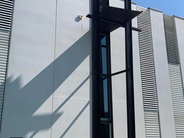 Eolo - Piacenza, recinzione e tettoia ingresso, carpenteria industriale